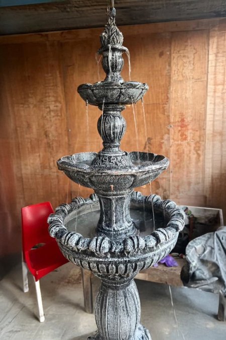 نافورة الطبقات الكلاسيكية